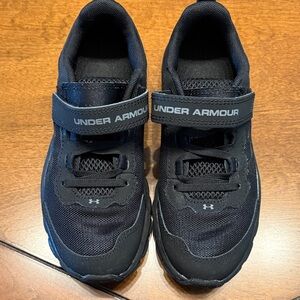 Under Armour Kids Black Sneakers
